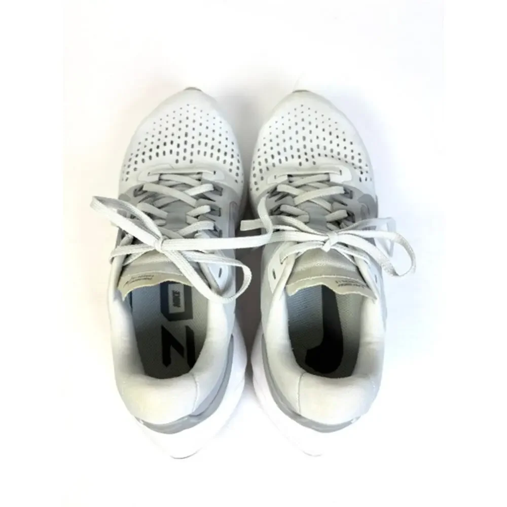 Nike Air Zoom Vomero 15 Running Shoes Womens Sz 8 Pure Platinum Metallic Silver